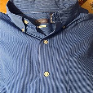 Van Heusen Blue & White Pinstripe Button Shirt Men’s 15 15 1/2 Medium